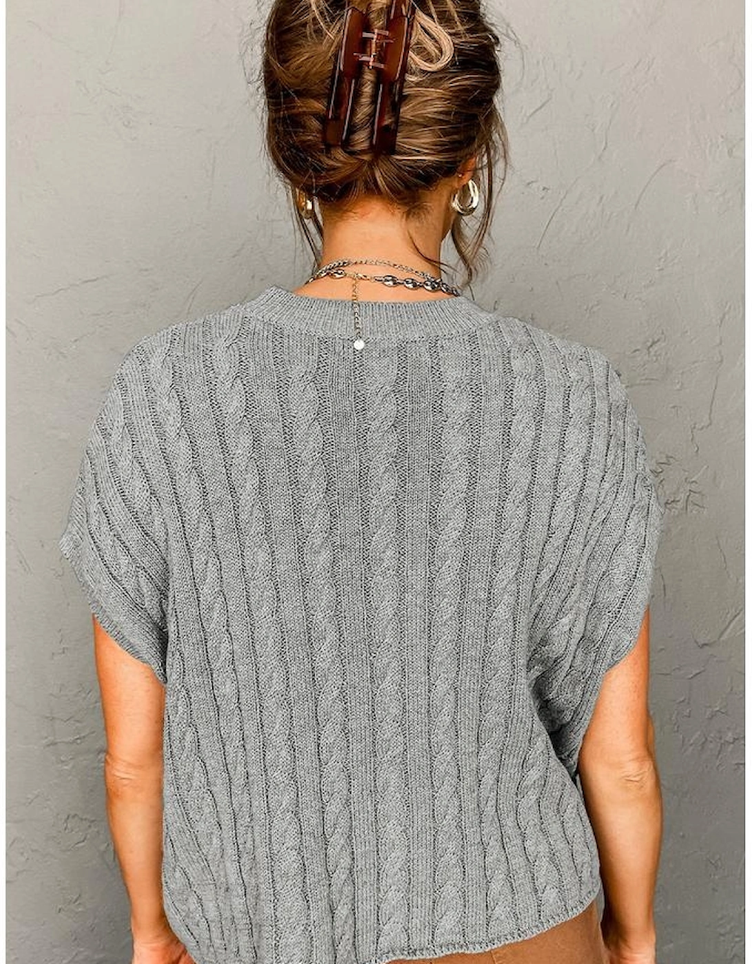 Gray Crew Neck Cable Knit Short Sleeve Sweater
