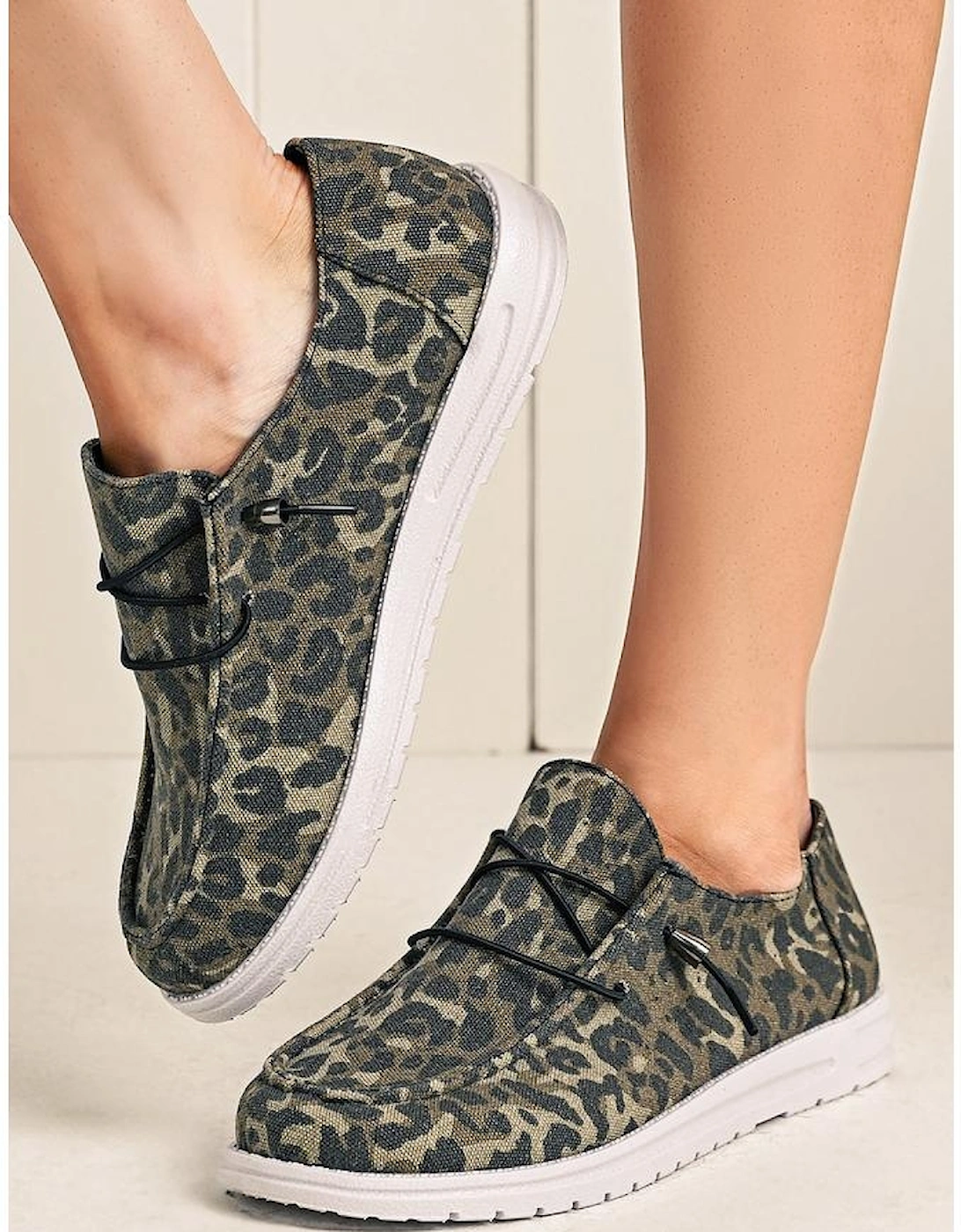 Coffee Lace-up Decor Leopard Canvas Shoes