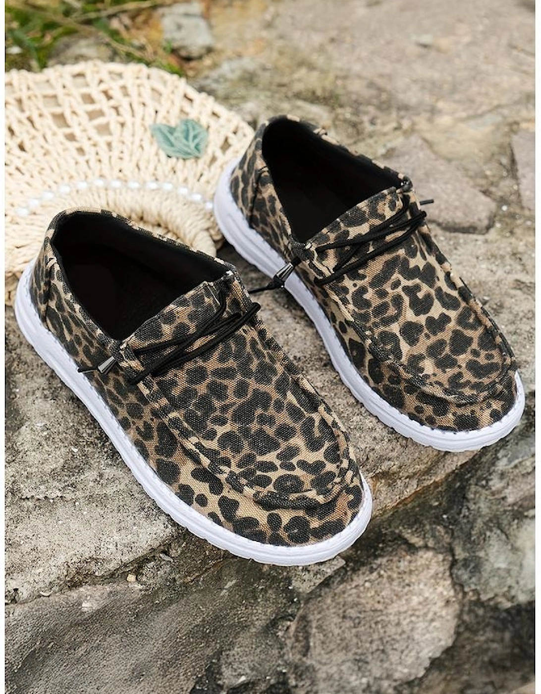 Coffee Lace-up Decor Leopard Canvas Shoes