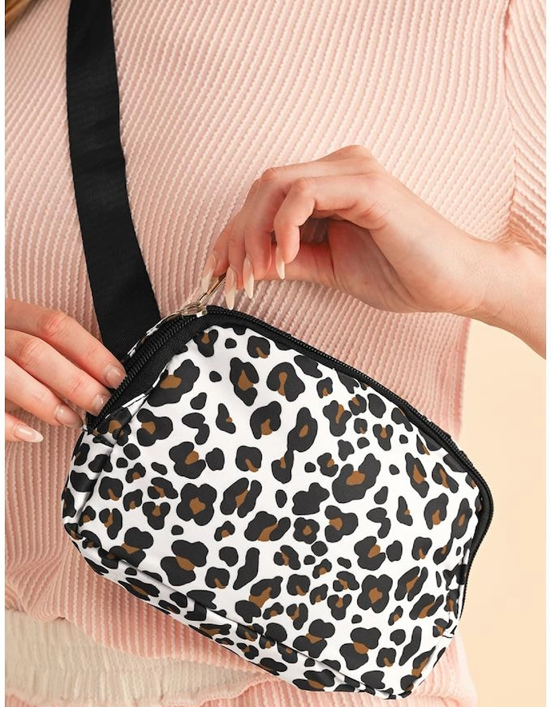 White Cheetah Print Multi Interlayer Zipped Crossbody Bag