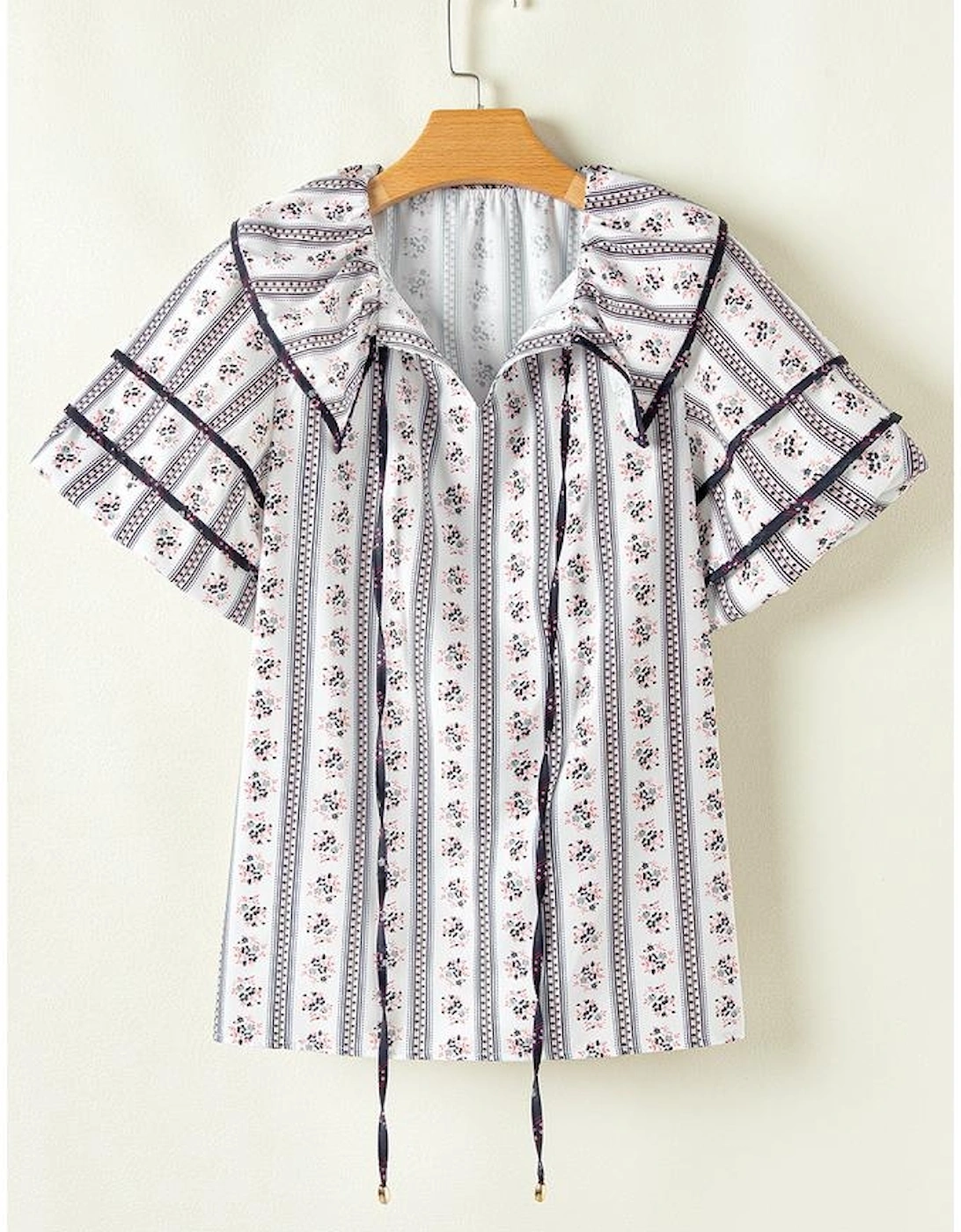 White Floral Ruffled Collar Short Puff Sleeve Printed Blouse
