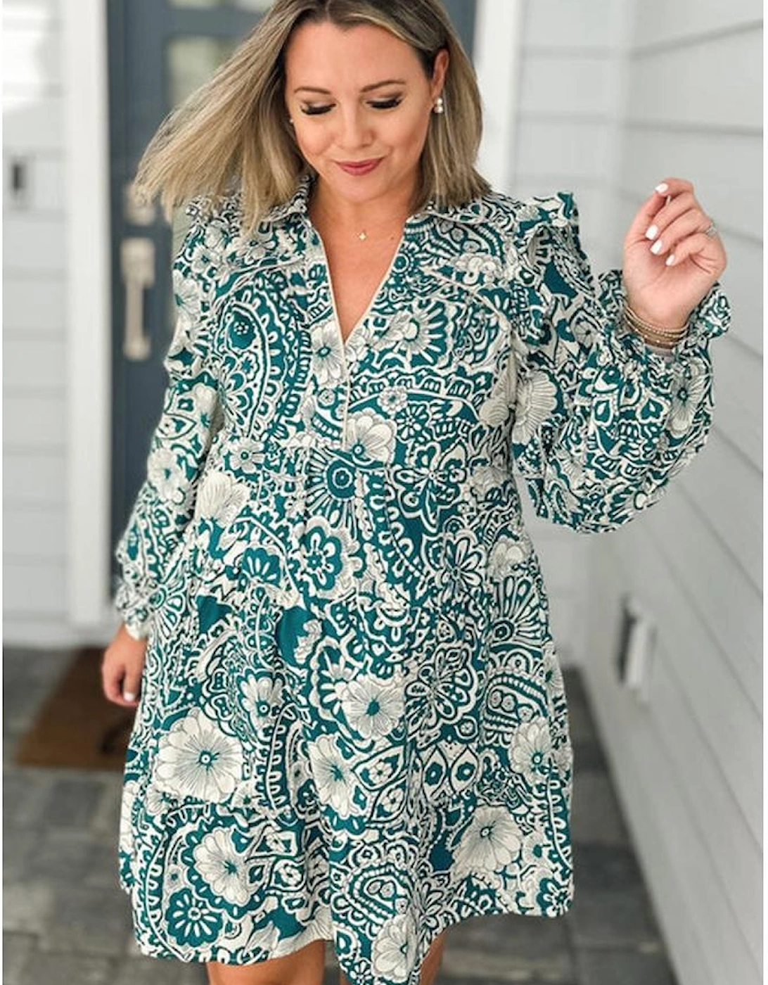 Green Floral Flounce Sleeve Split Neck Plus Size Dress