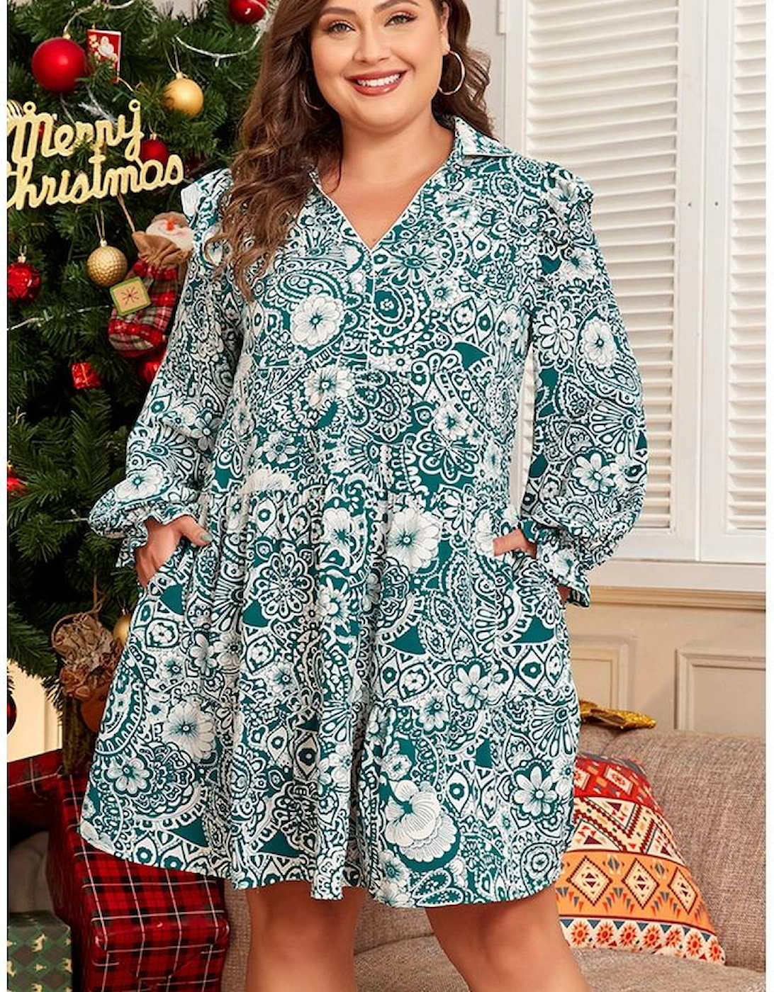 Green Floral Flounce Sleeve Split Neck Plus Size Dress