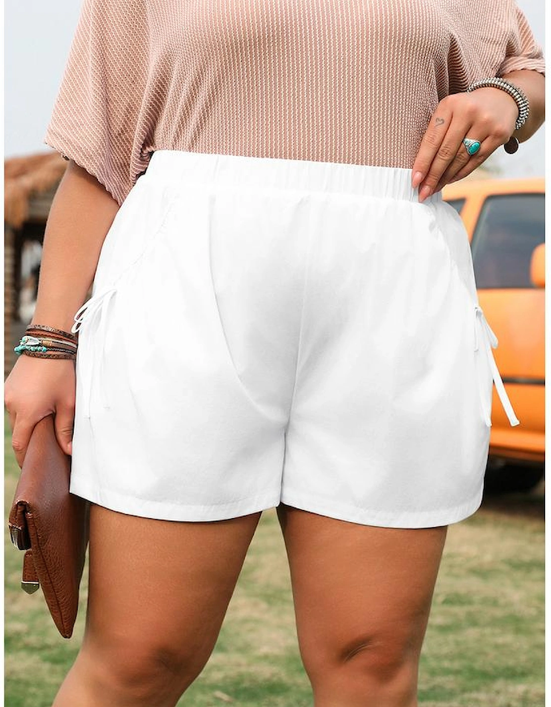 White Bow Decor Pockets Plus Size Shorts