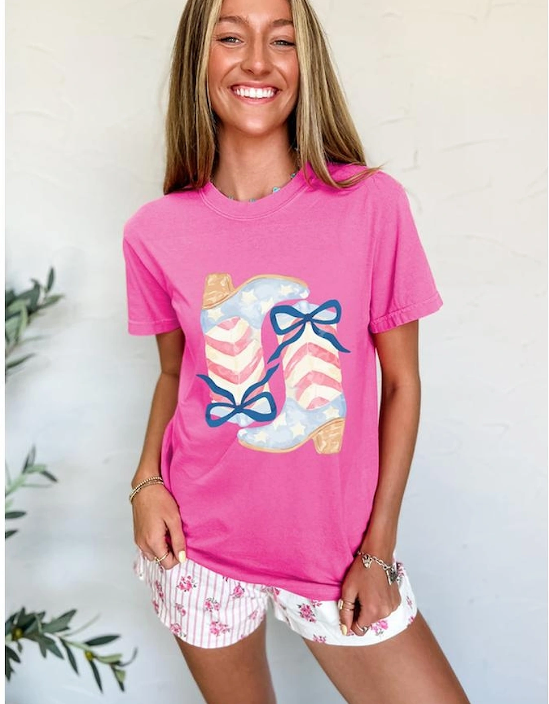 Sachet Pink Flag Pattern Boots Bow Accent Casual Graphic Tee