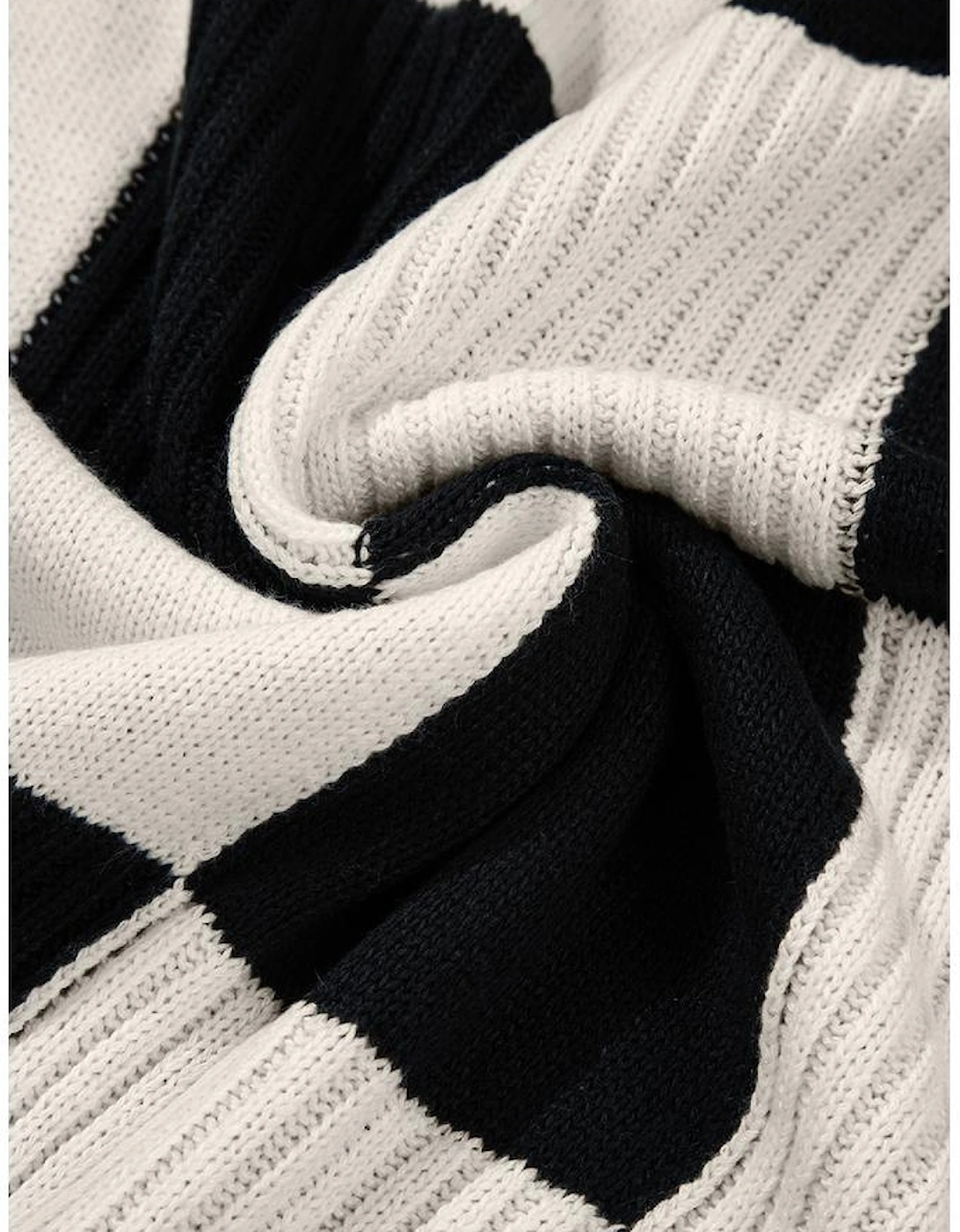 Black Checkered Color Block Crew Neck Short Sleeve Sweater