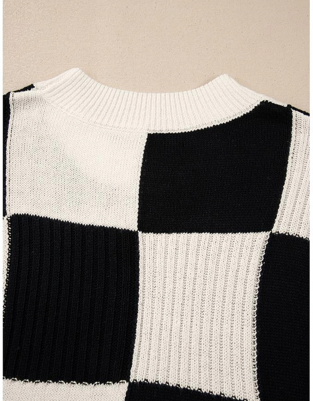 Black Checkered Color Block Crew Neck Short Sleeve Sweater