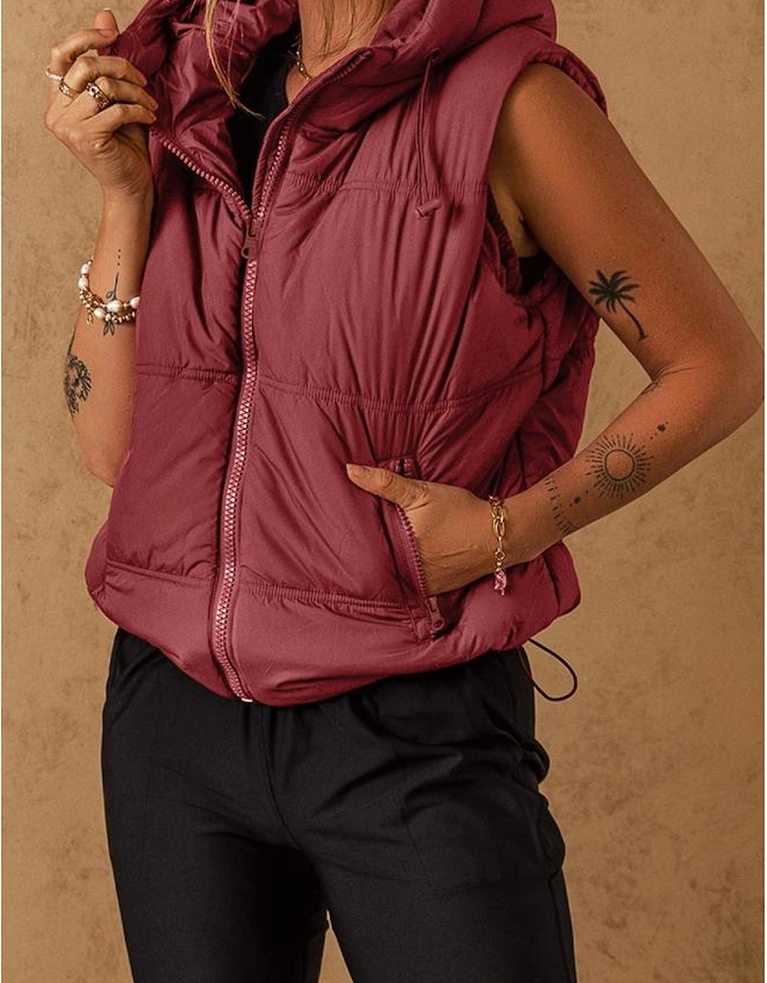 Clay Zip-up Side Pockets Hooded Puffer Vest