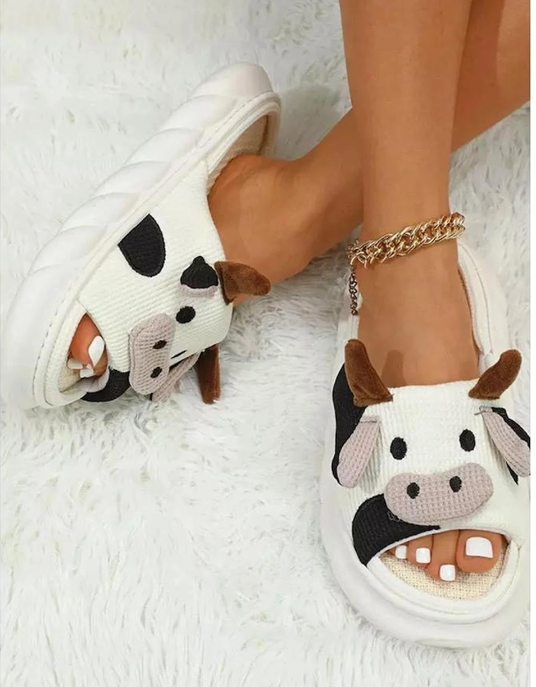 Azura Exchange Bright White Cute Cow Pattern Open Toe Slippers