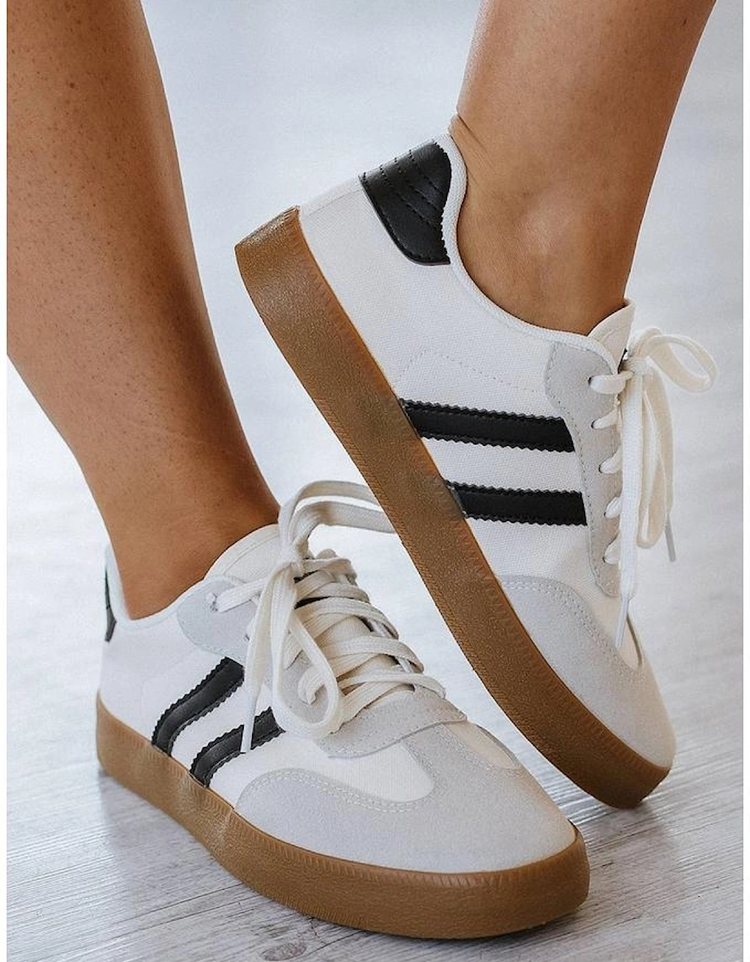 White Striped Lace-up Flat Sneakers