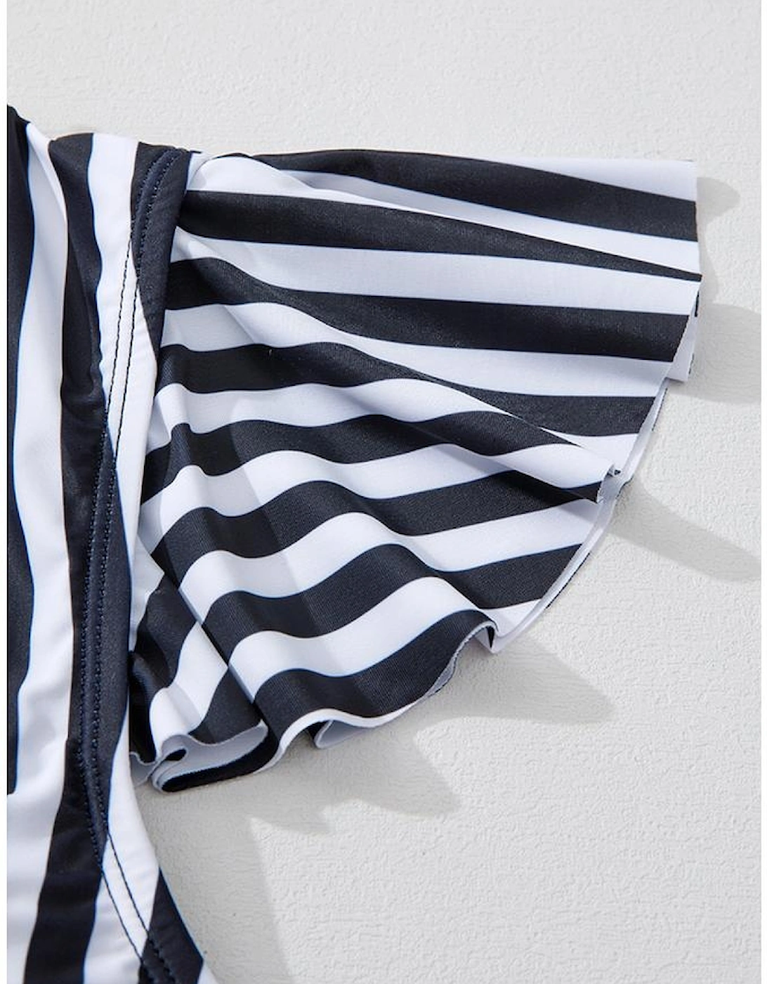 Black Stripe Plus Size Knot Cutout Ruffle Sleeve and High Waisted 2pcs Swimsuit