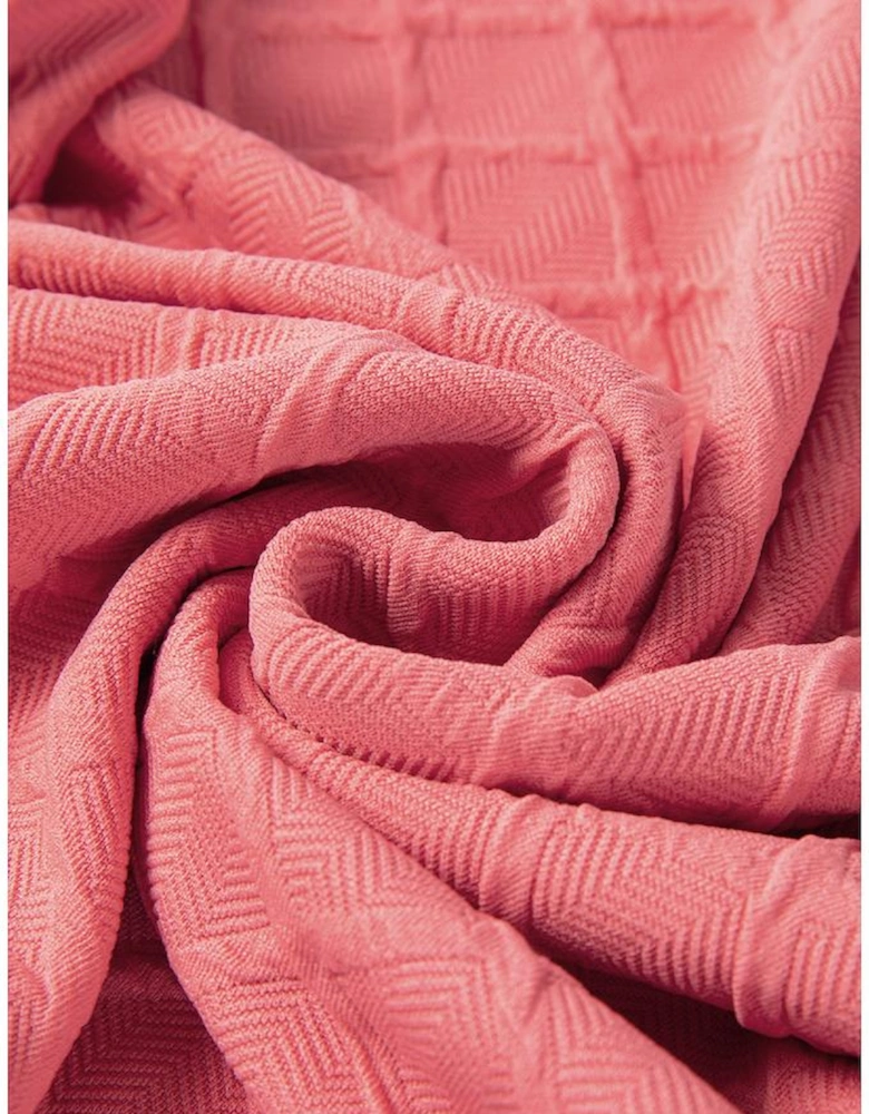 Casual Checkered Textured Tee and Drawstring Shorts