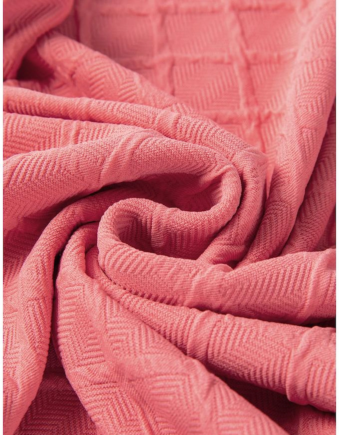 Casual Checkered Textured Tee and Drawstring Shorts