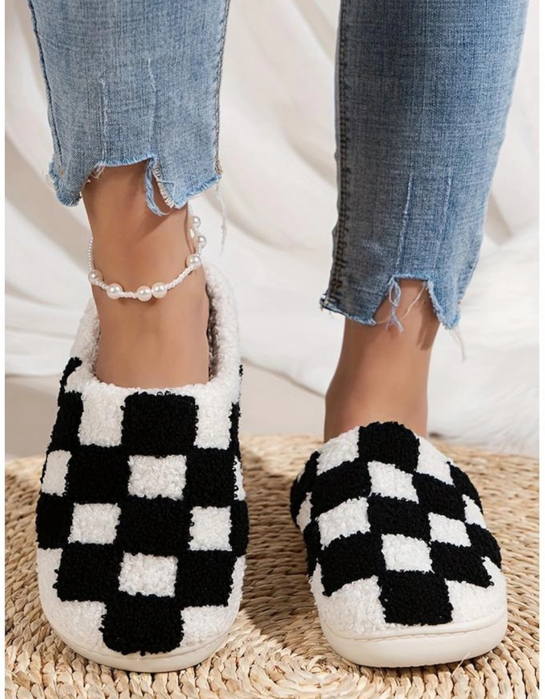 Black Checkered Print Fuzzy Slip On Winter Slippers