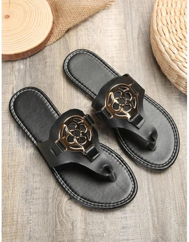 Azura Exchange Black Metal Decor Leather Thong Slippers