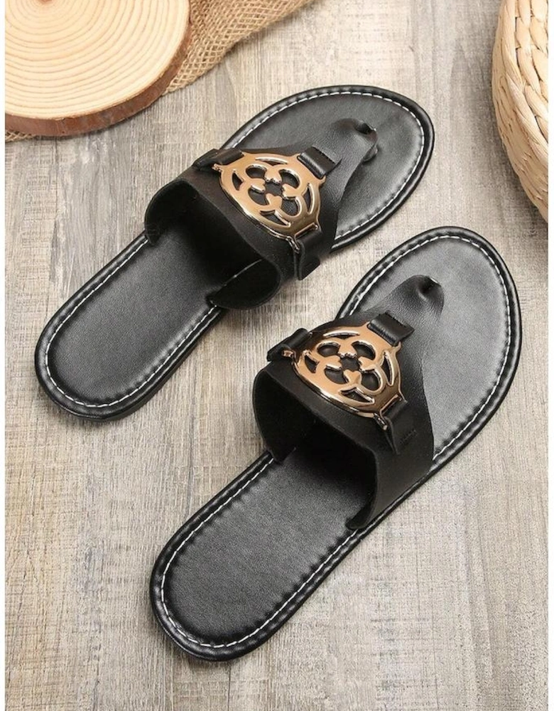 Azura Exchange Black Metal Decor Leather Thong Slippers