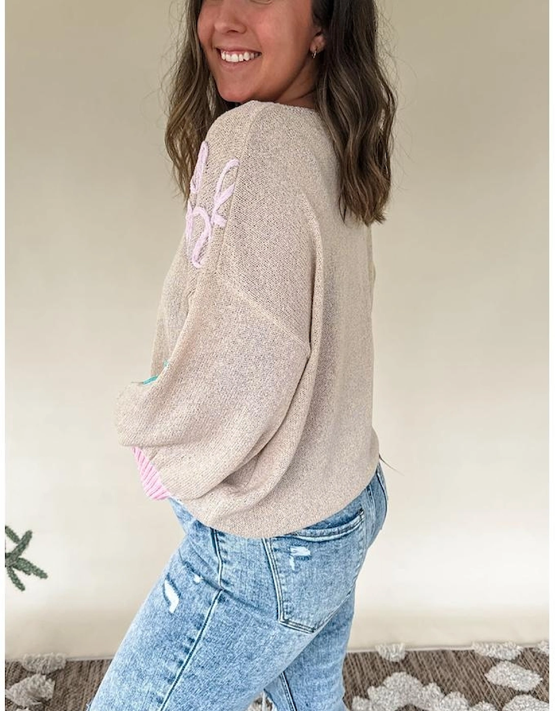 Jet Stream Contrast Flower Detail Colorblock Cuffed Loose Sweater