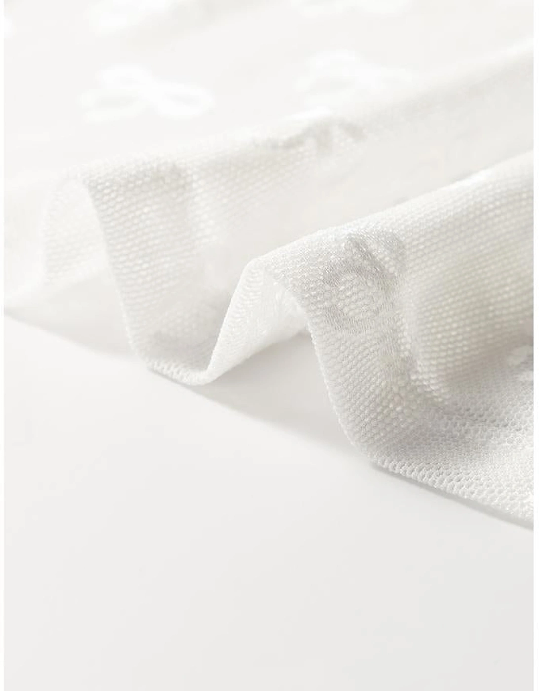 White Mesh Bow Pattern Long Sleeve Top