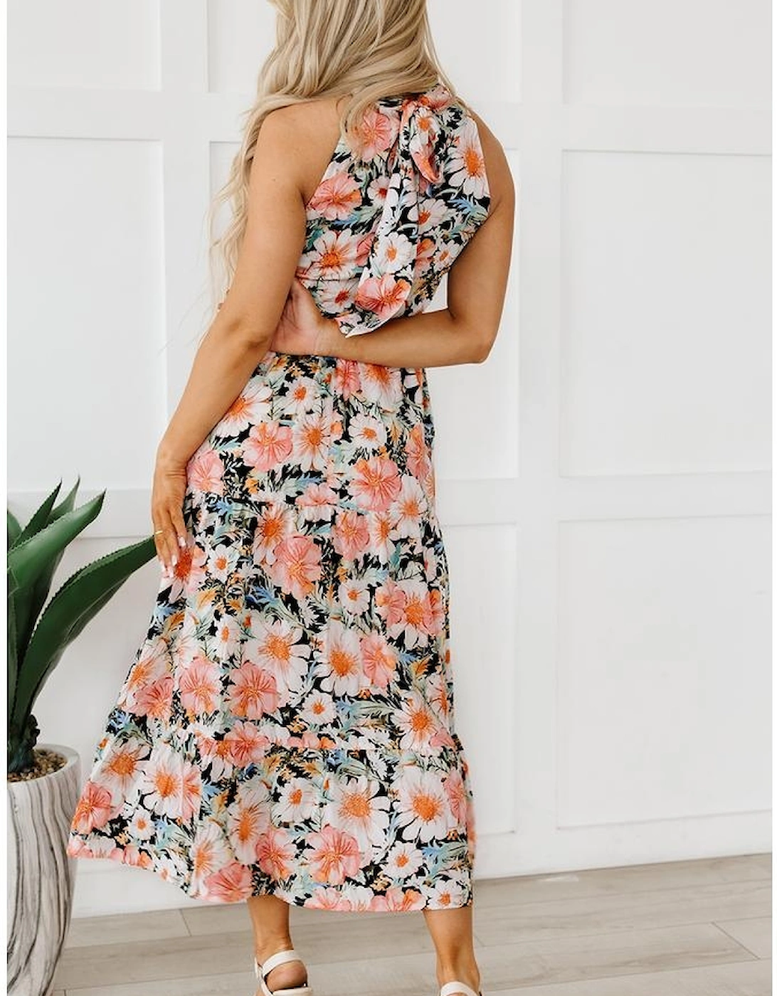Black Boho Floral Print Knotted Halter Ruffled Maxi Dress