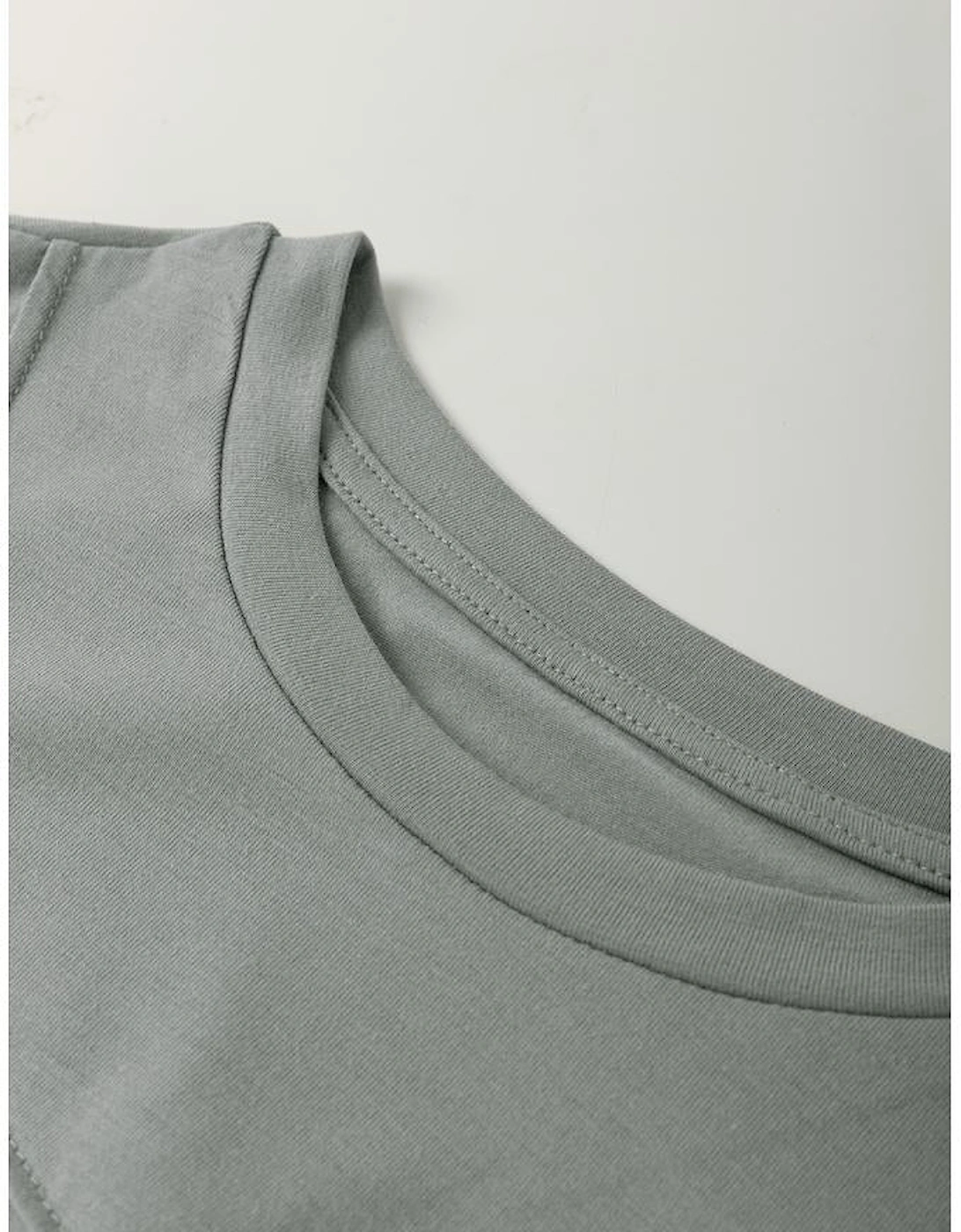 Medium Grey Solid Color Toothpick Stripe Round Neck T Shirt