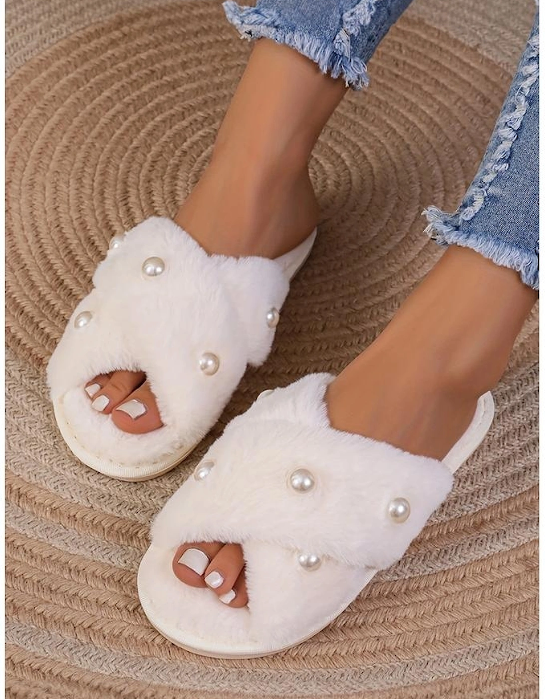 Azura Exchange White Pearl Decor Criss Cross Plush Slippers