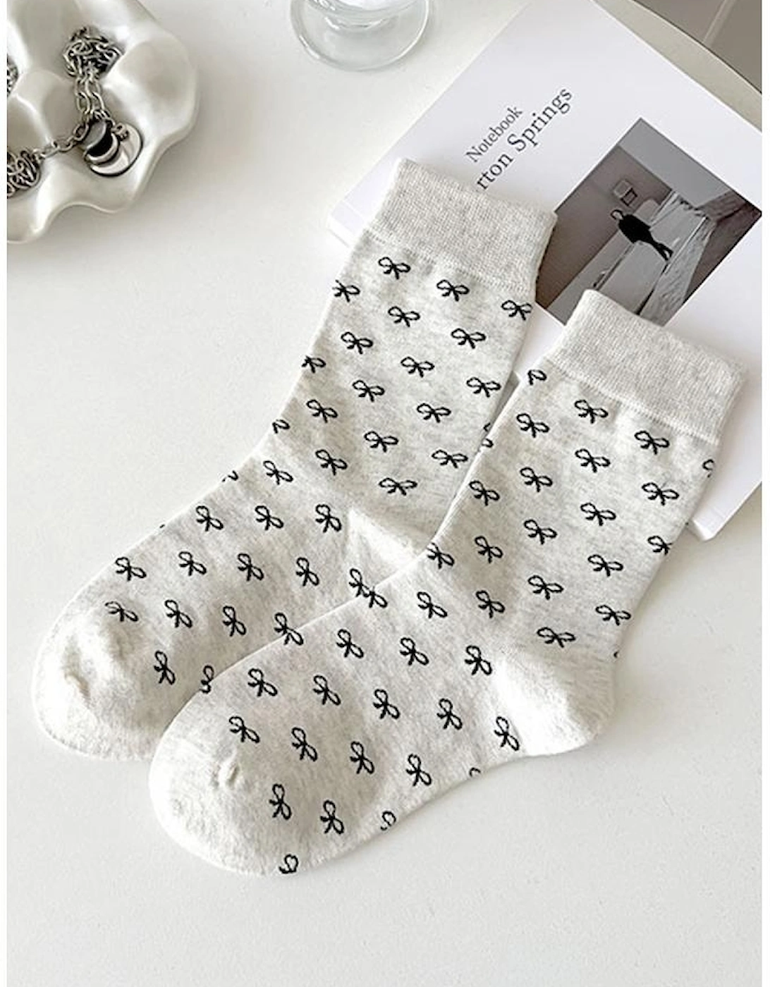 Azura Exchange White Bow Knots Ribbed Edge Crew Socks