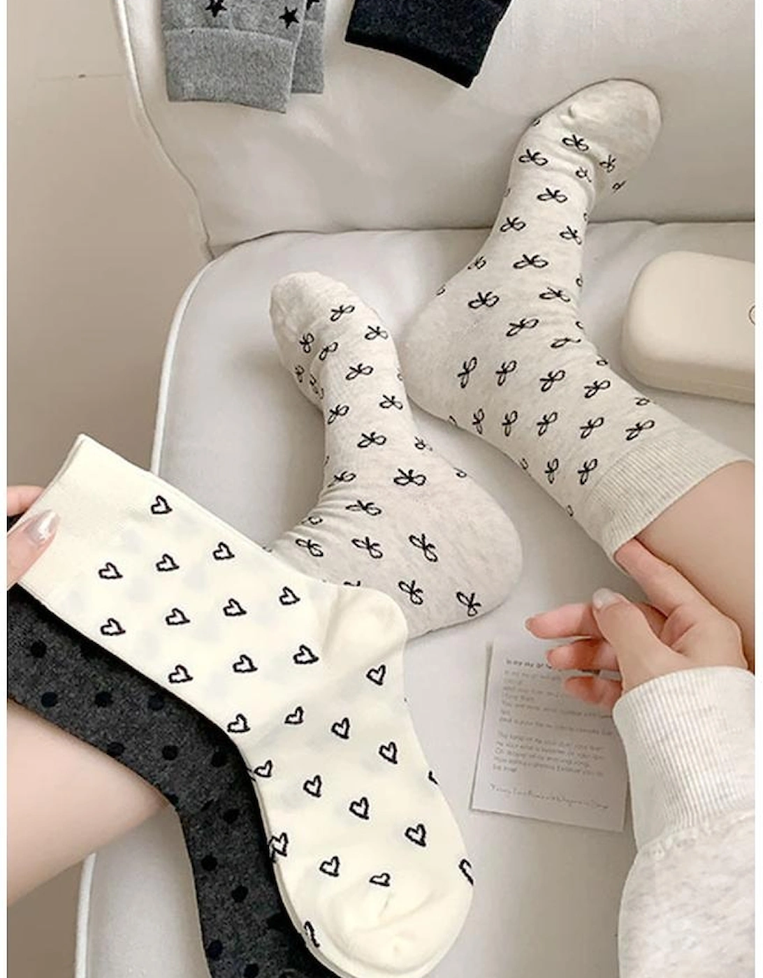 Azura Exchange White Bow Knots Ribbed Edge Crew Socks