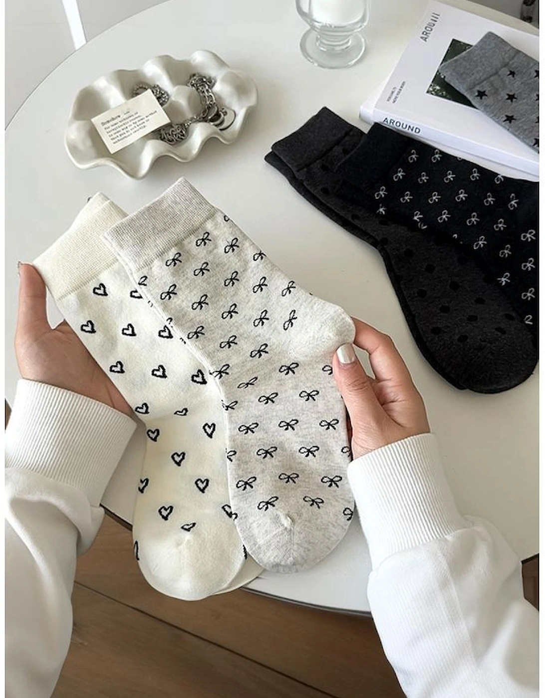 Azura Exchange White Bow Knots Ribbed Edge Crew Socks
