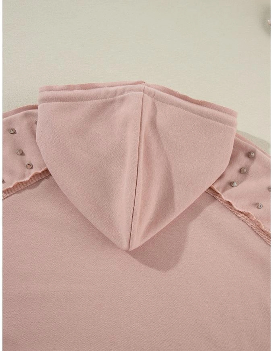 Fushia Solid Color Rivet Stud Raglan Sleeve Hoodie with Pocket