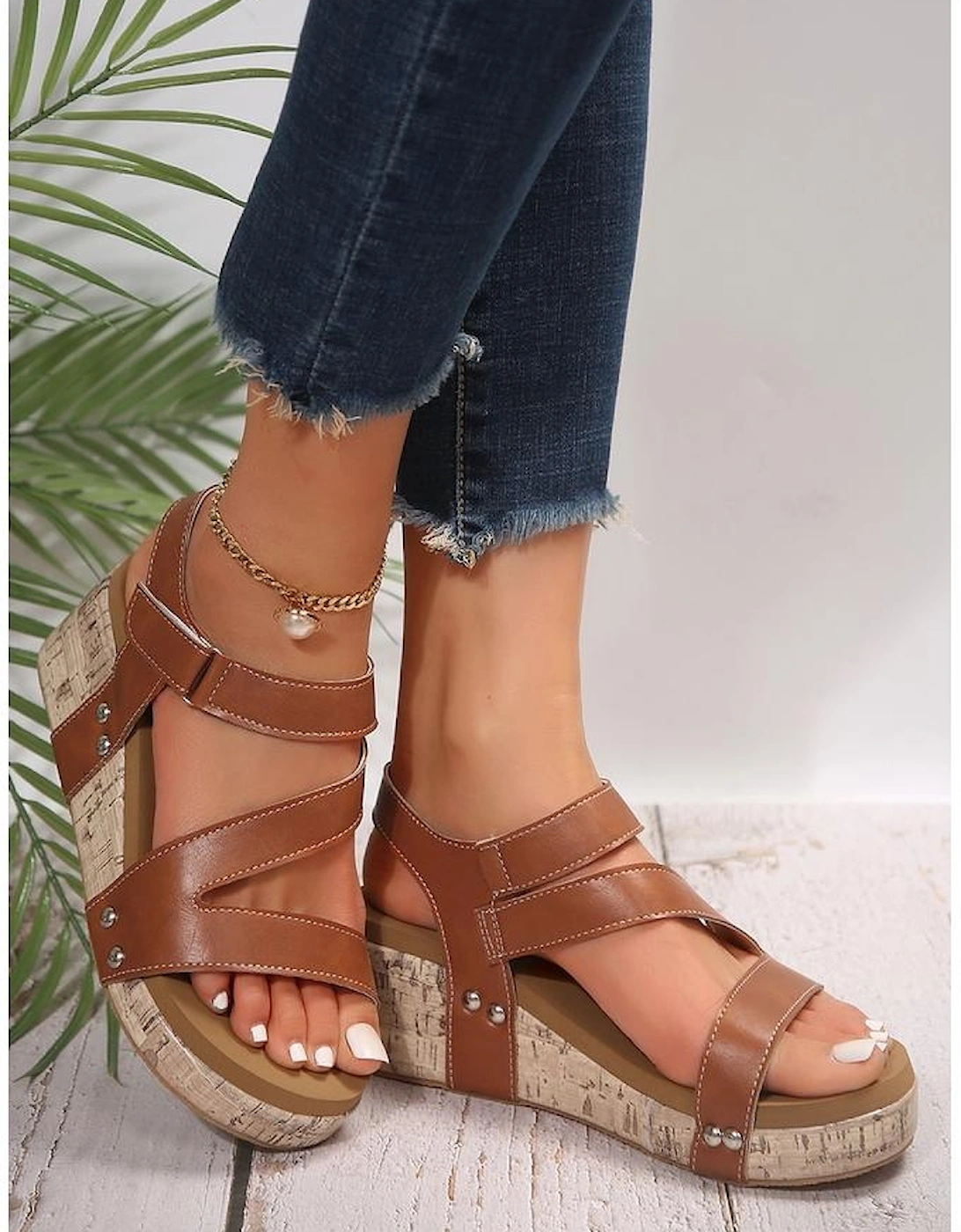 Azura Exchange Chestnut Hollow Out Velcro Leather Wedge Sandals