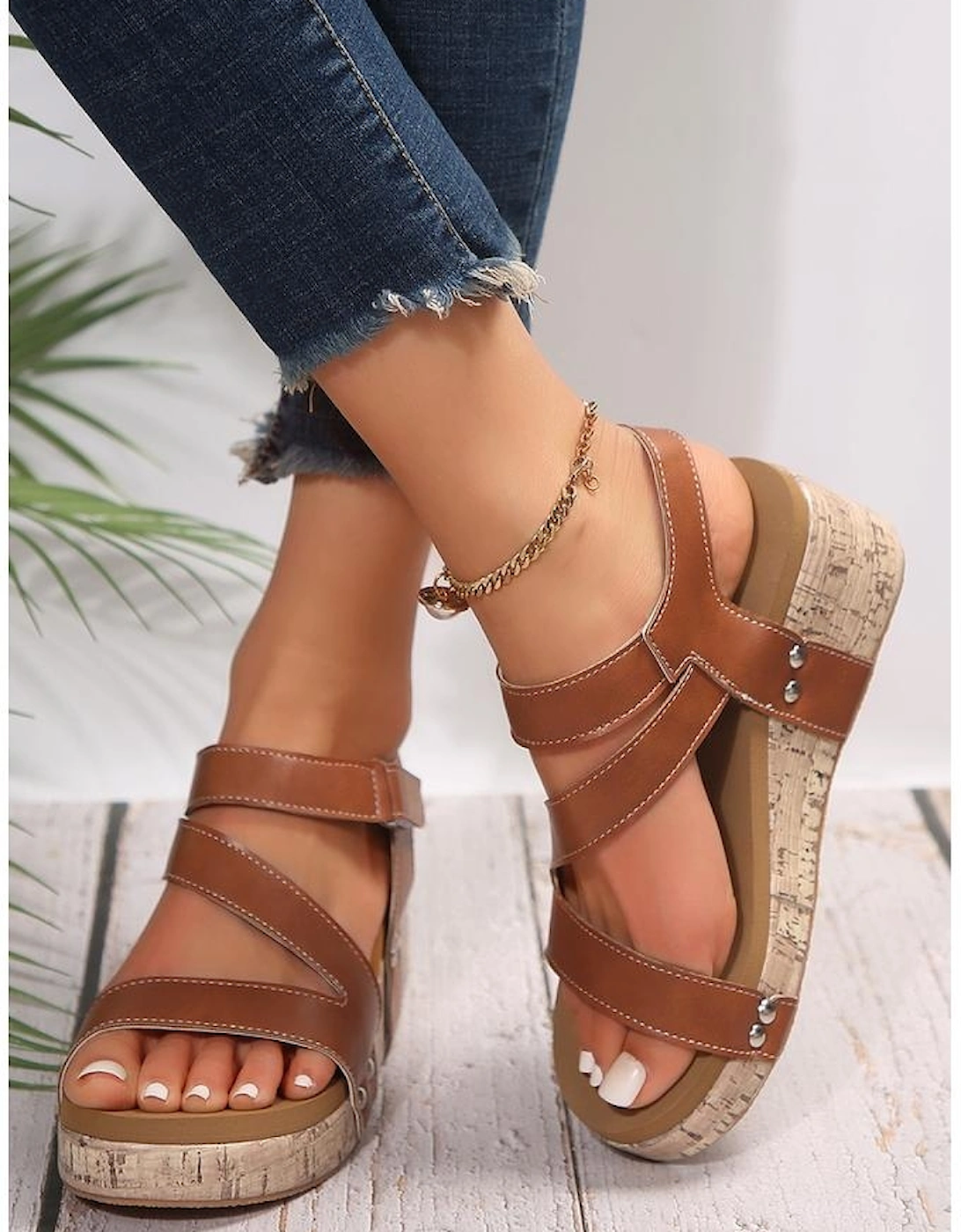 Azura Exchange Chestnut Hollow Out Velcro Leather Wedge Sandals