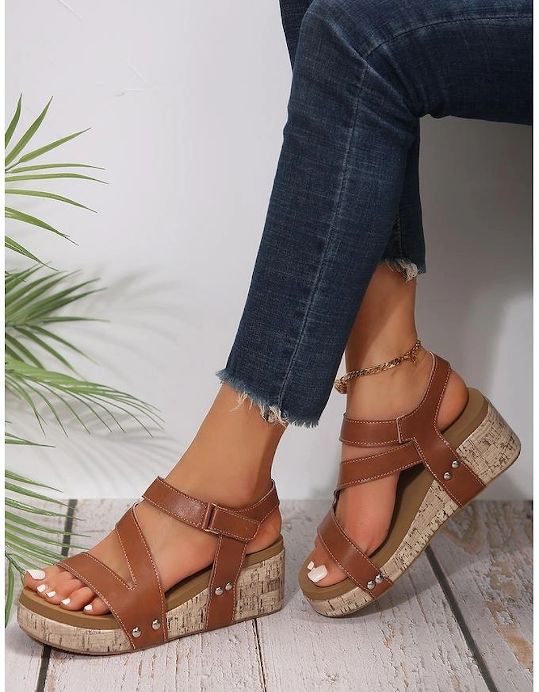 Azura Exchange Chestnut Hollow Out Velcro Leather Wedge Sandals