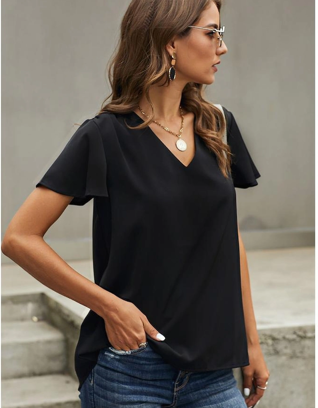 Black V Neck Short Sleeve Tee