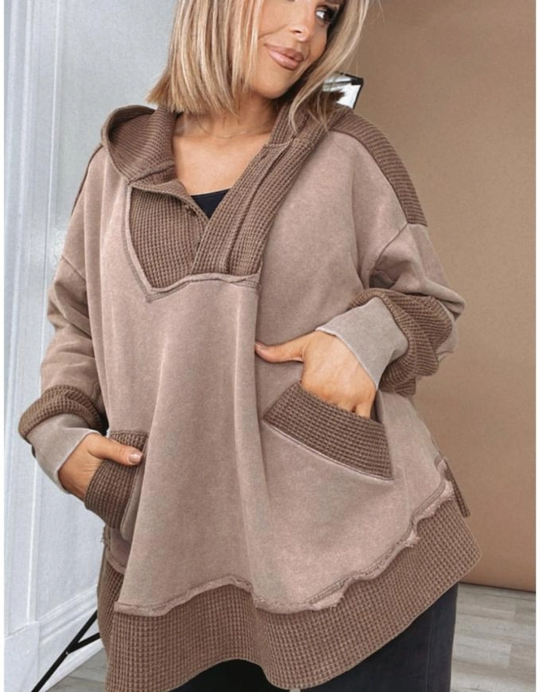 Goat Waffle Contrast Patchwork Plus Size Pocketed Hoodie