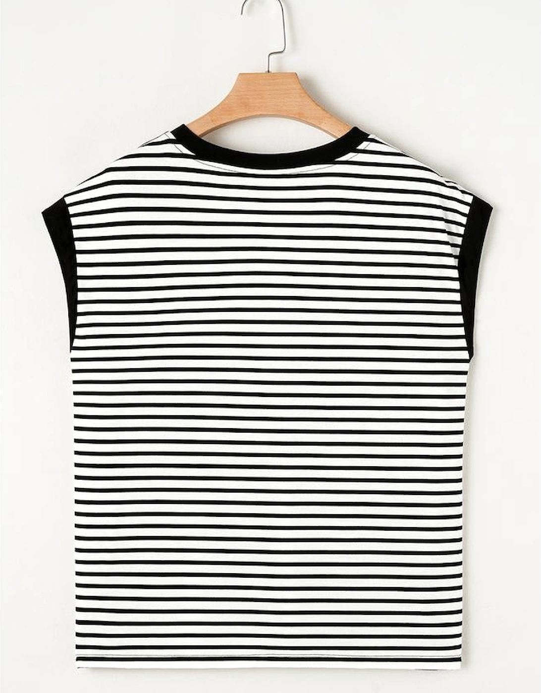 Black Stripe Sequined Lobster Patched Pocket Casual Tank Top