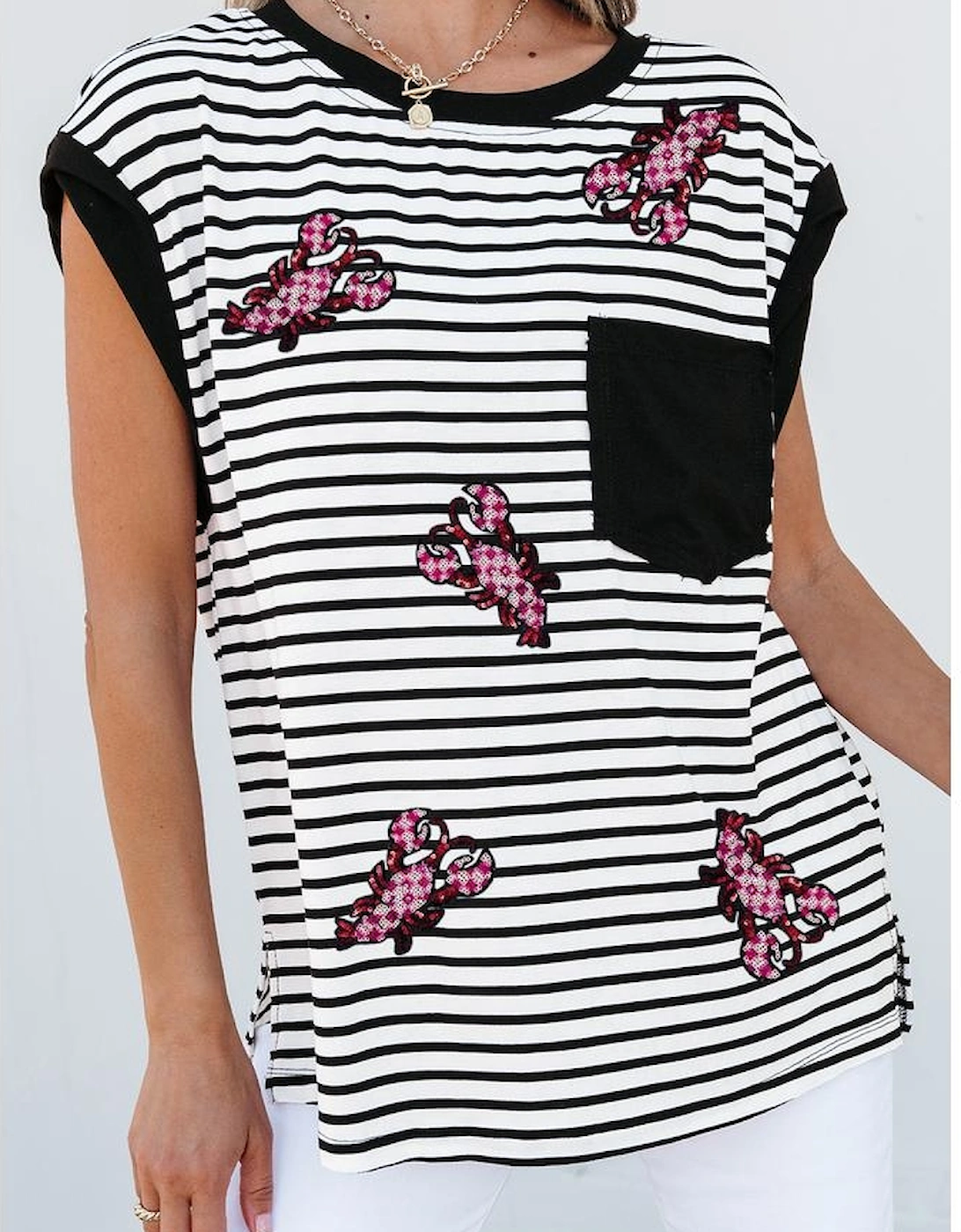Black Stripe Sequined Lobster Patched Pocket Casual Tank Top