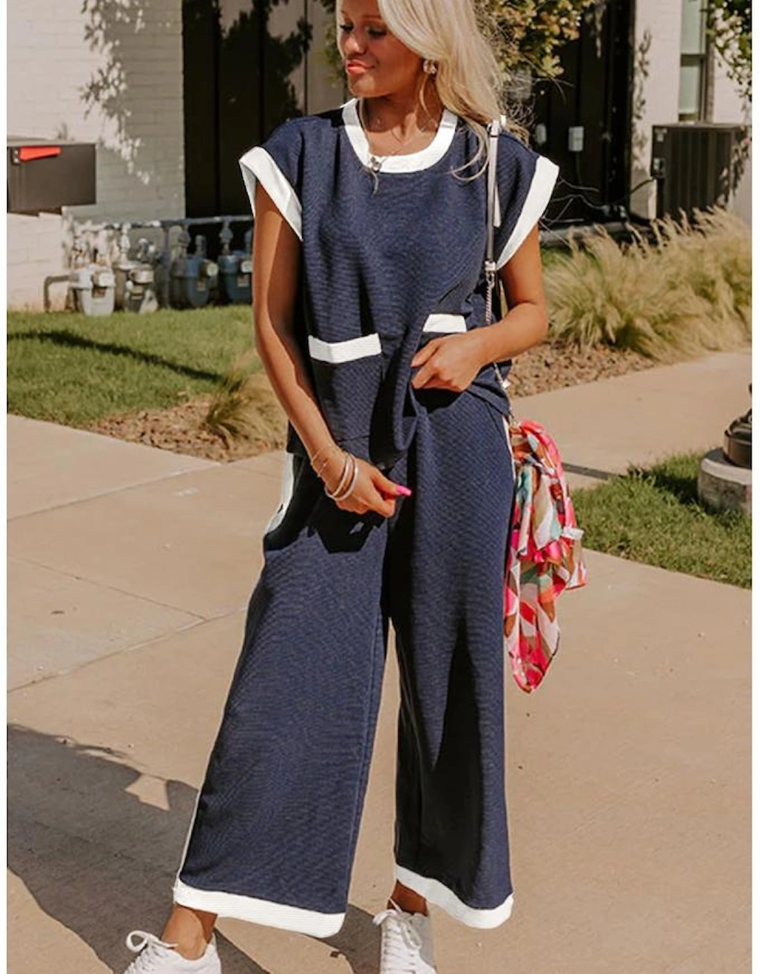 Navy Blue Color Block Pocketed T Shirt and Wide Leg Pants Set