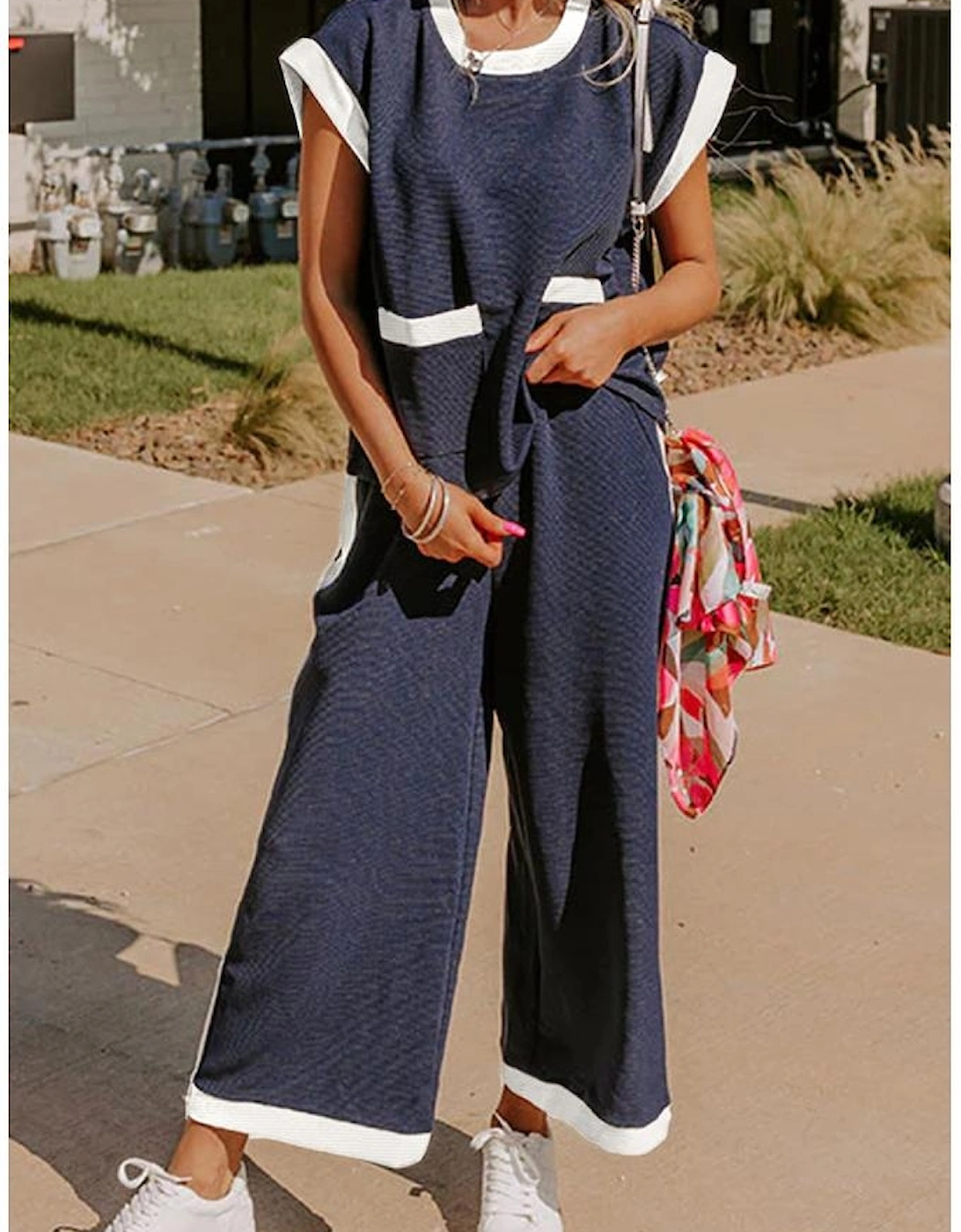 Navy Blue Color Block Pocketed T Shirt and Wide Leg Pants Set