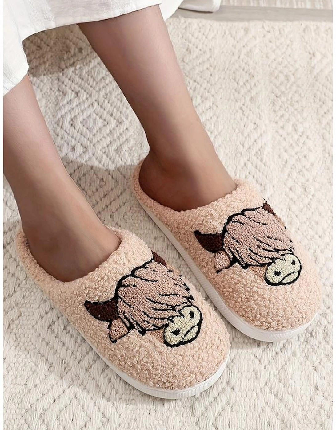 Parchment Cartoon Animal Plush Slippers