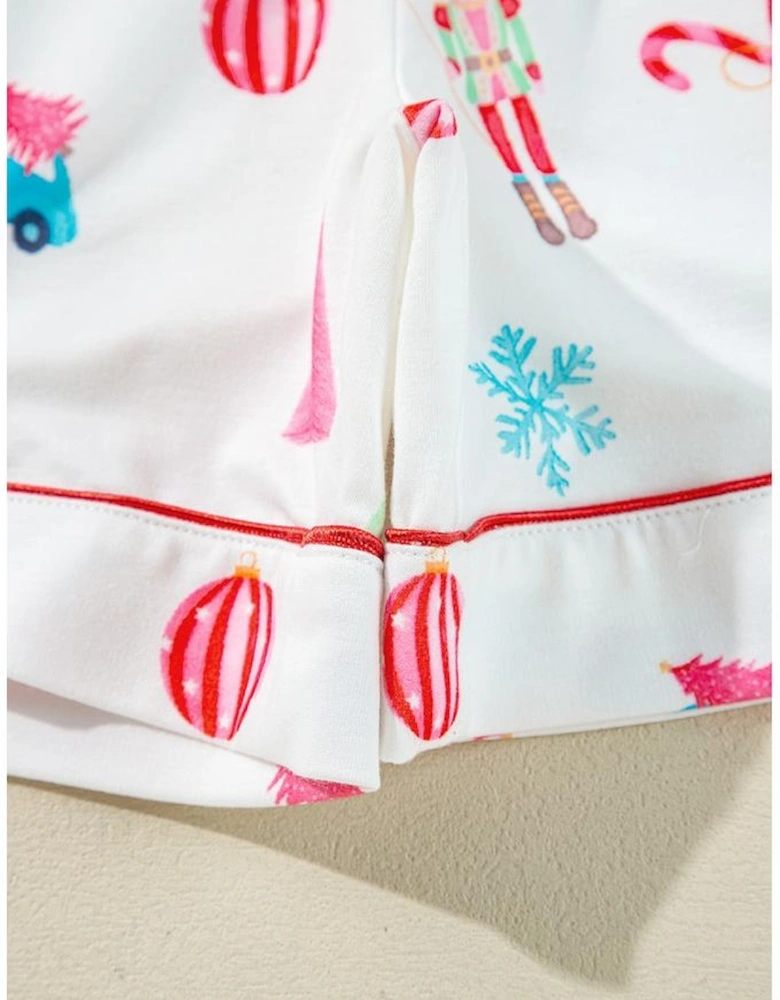 White Christmas Print Short Sleeve Shirt and Shorts Pajama Set