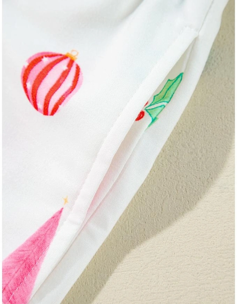 White Christmas Print Short Sleeve Shirt and Shorts Pajama Set