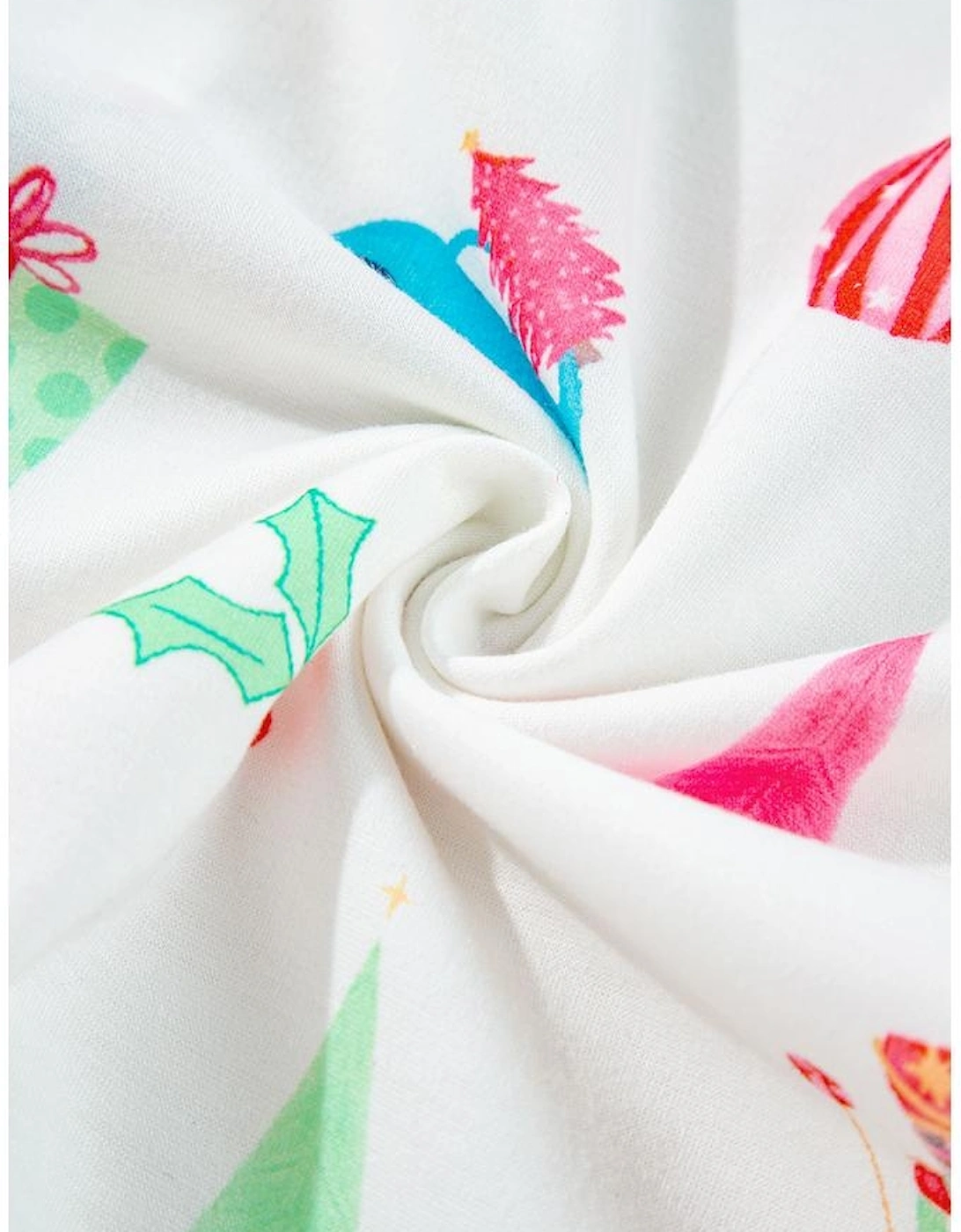 White Christmas Print Short Sleeve Shirt and Shorts Pajama Set