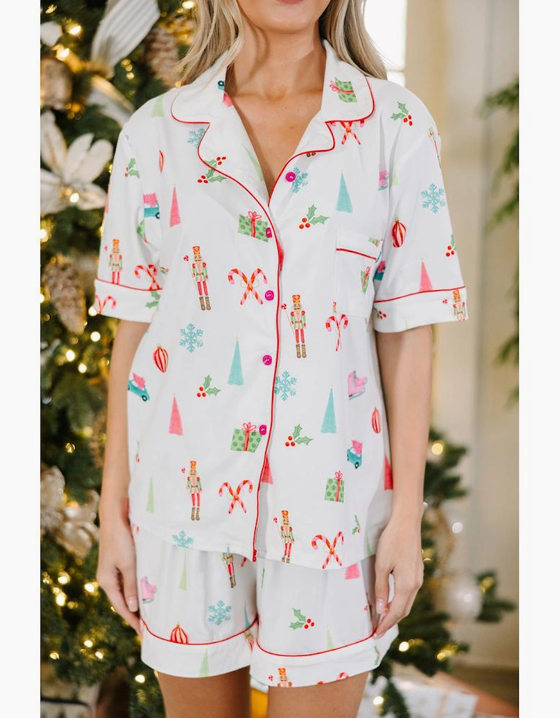 White Christmas Print Short Sleeve Shirt and Shorts Pajama Set