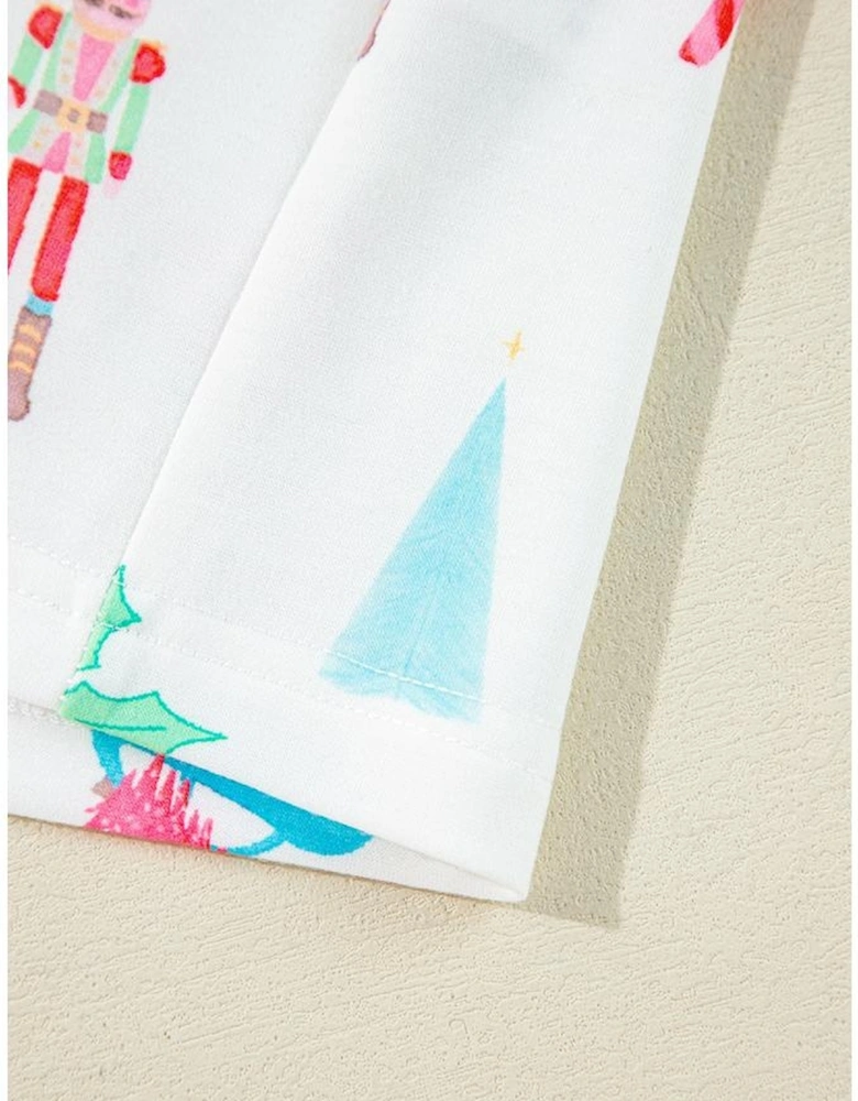 White Christmas Print Short Sleeve Shirt and Shorts Pajama Set