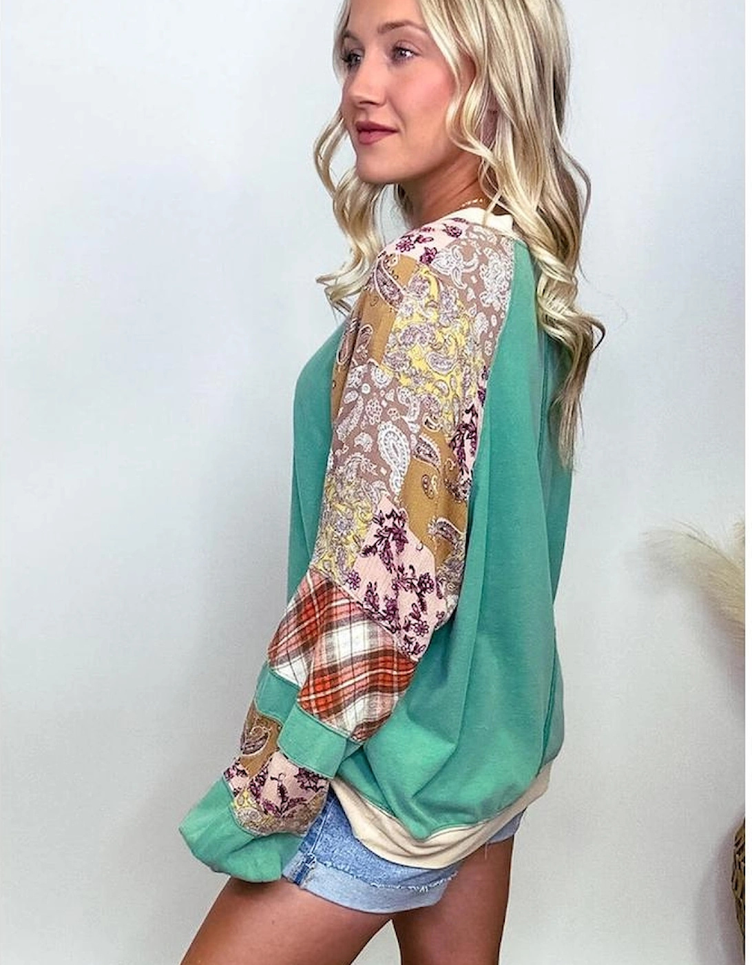 Sky Blue Plus Size Plaid Floral Patchwork Raglan Sleeve Sweatshirt