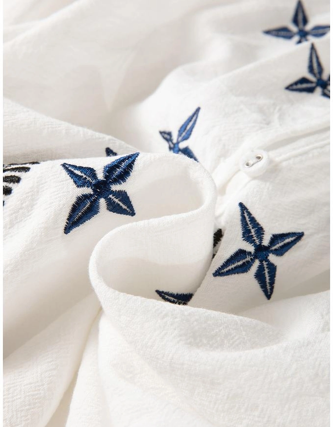 White Geometric Embroidered Long Sleeve Buttoned Blouse