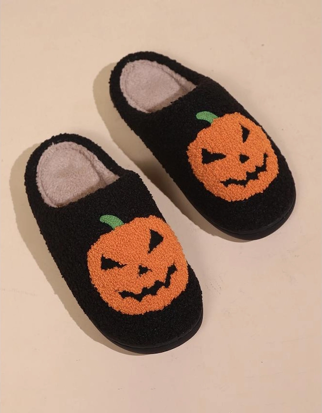 Black Halloween Pumpkin Print Plush Slippers