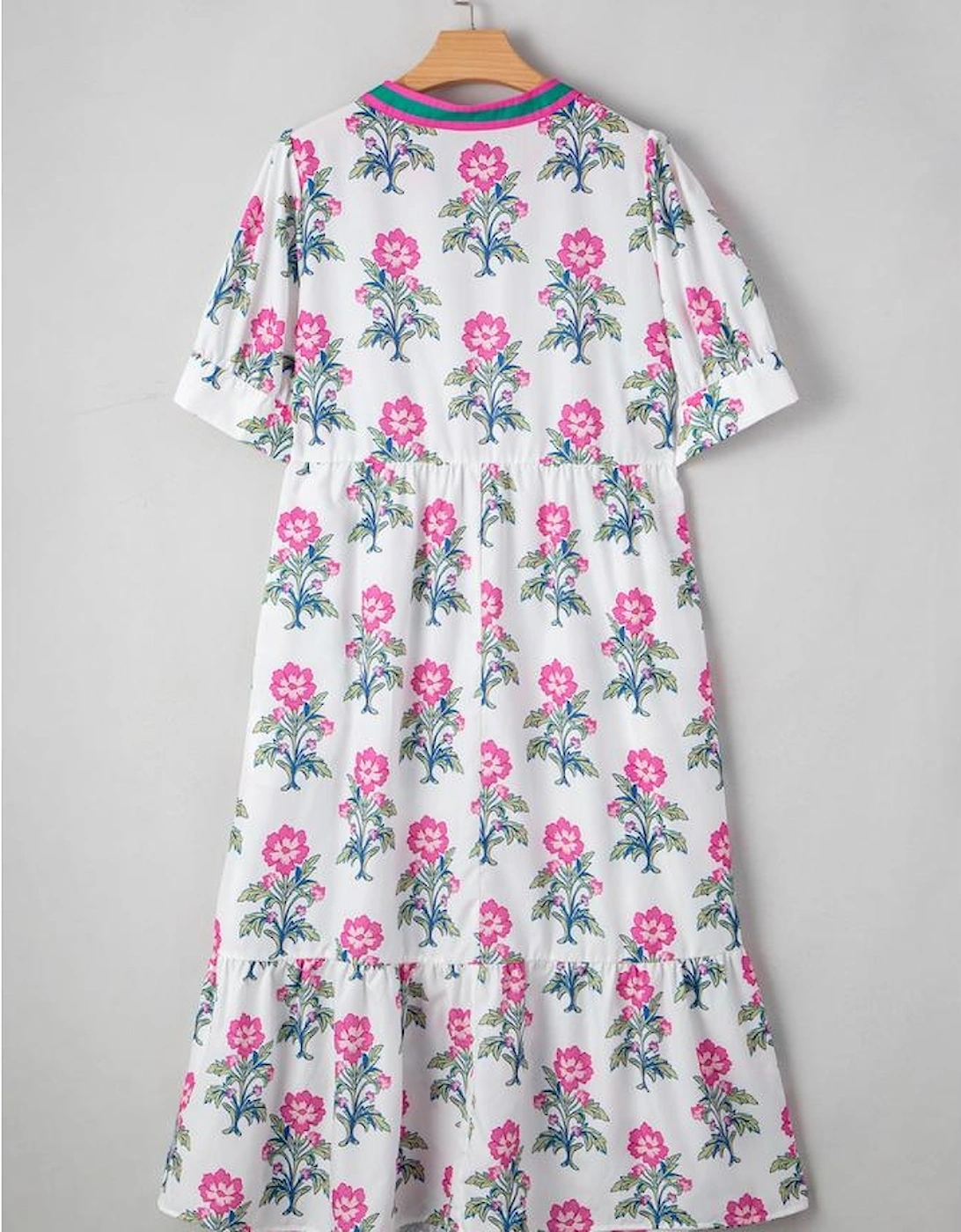 White Allover Print Contrast Split Neckline Short Puff Sleeve Curvy Dress