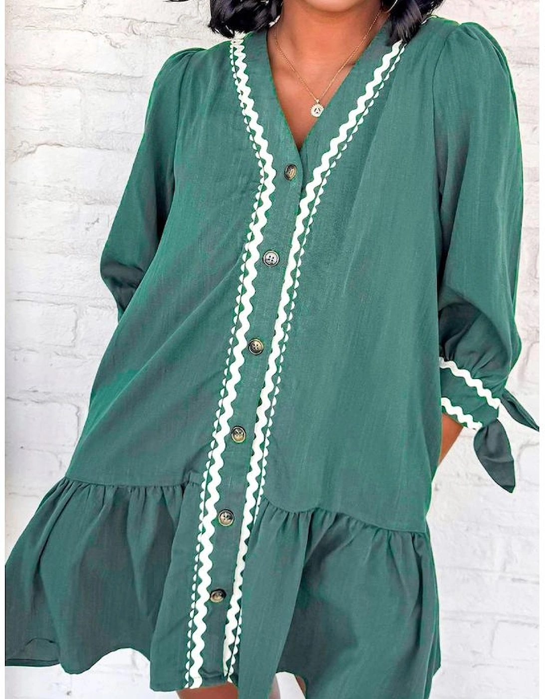 Canton Contrast Ricrac Trim Button V Neck Knotted Bracelet Sleeve Shift Dress