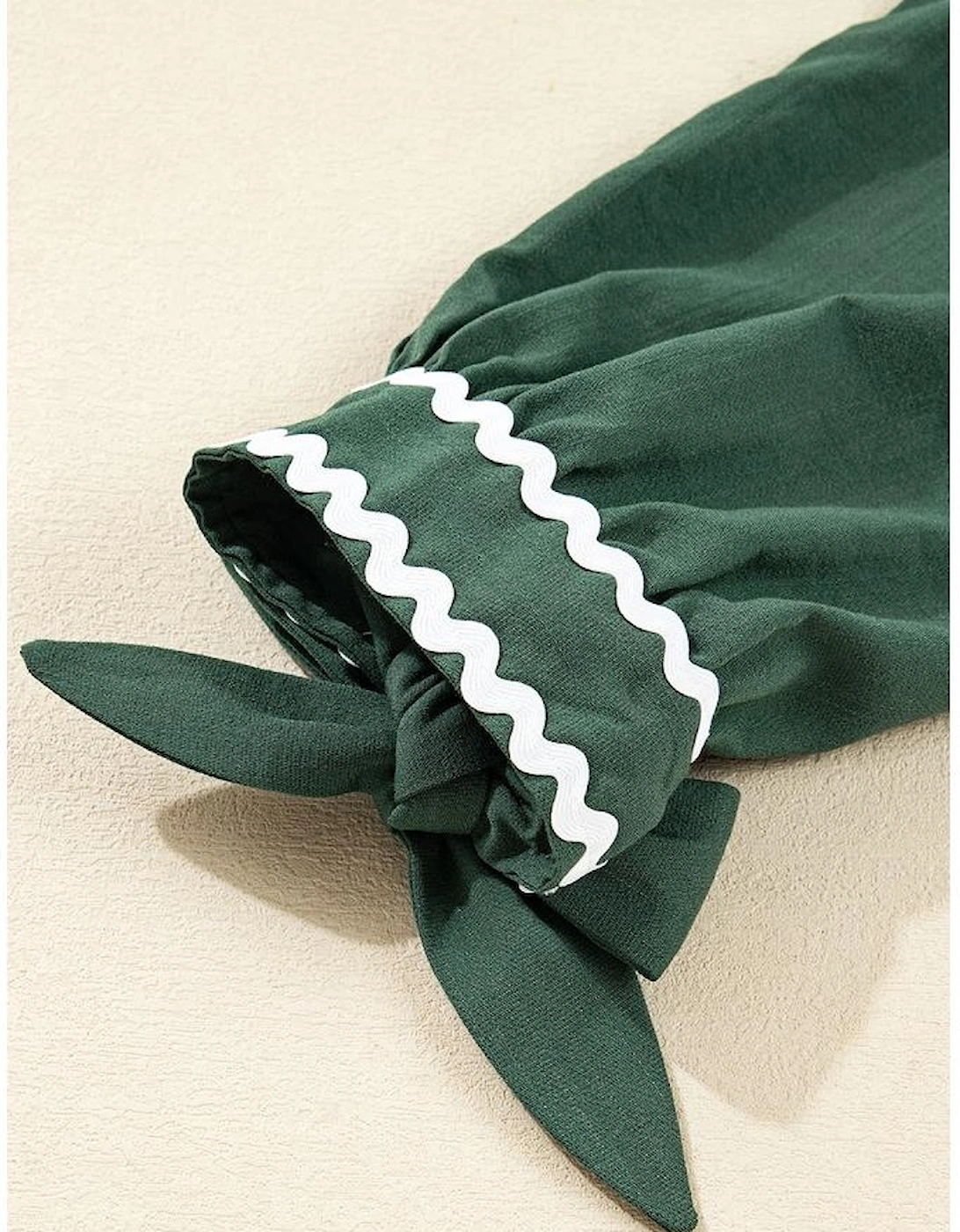 Canton Contrast Ricrac Trim Button V Neck Knotted Bracelet Sleeve Shift Dress